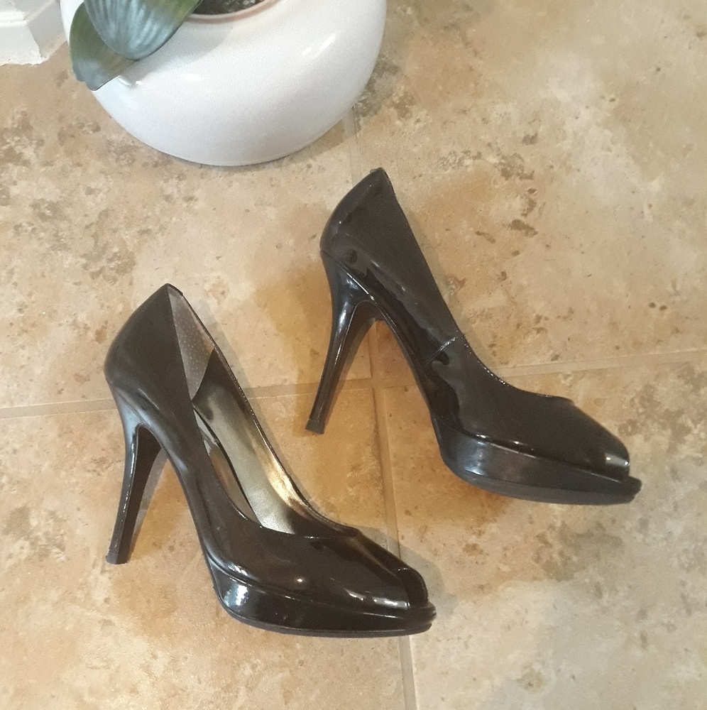 Peep Toe Pumps Guess 7.5